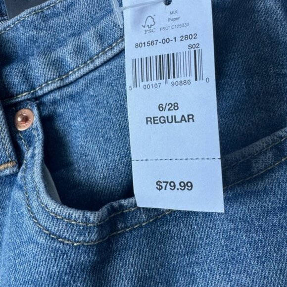 NWT GAP '70s Flare Jeans - Picture 3 of 6